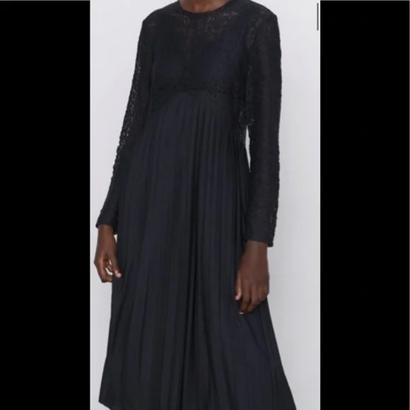 Lace pleated dresss - Picture 4 of 4